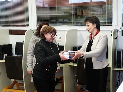 МКБППМН се включи в инициативата „Подари нова книга – дари усмивка на четящите хора“