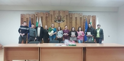 НАГРАДИ ЗА ДЕЦАТА НА КРИВОДОЛ